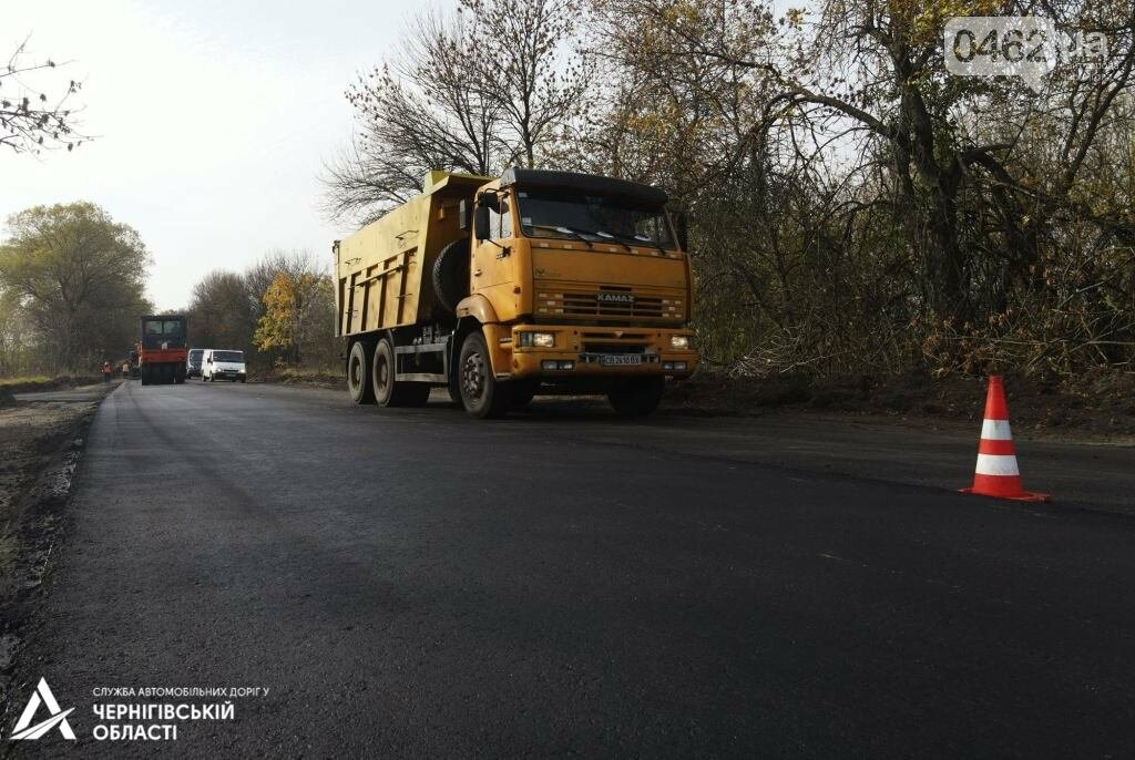Дорога біля Березни: у Чернігівській області завершують роботи з ремонту траси