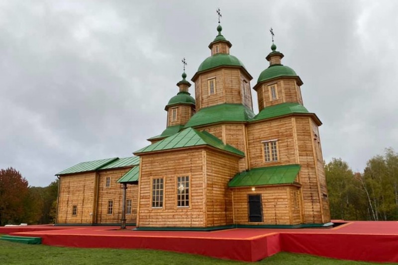 У Національному музеї народної архітектури та побуту освятили храм з Менщини