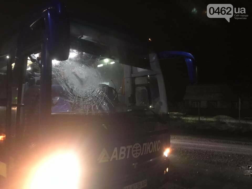 Другий за день напад на чернігівський автобус компанії «Автолюкс»
