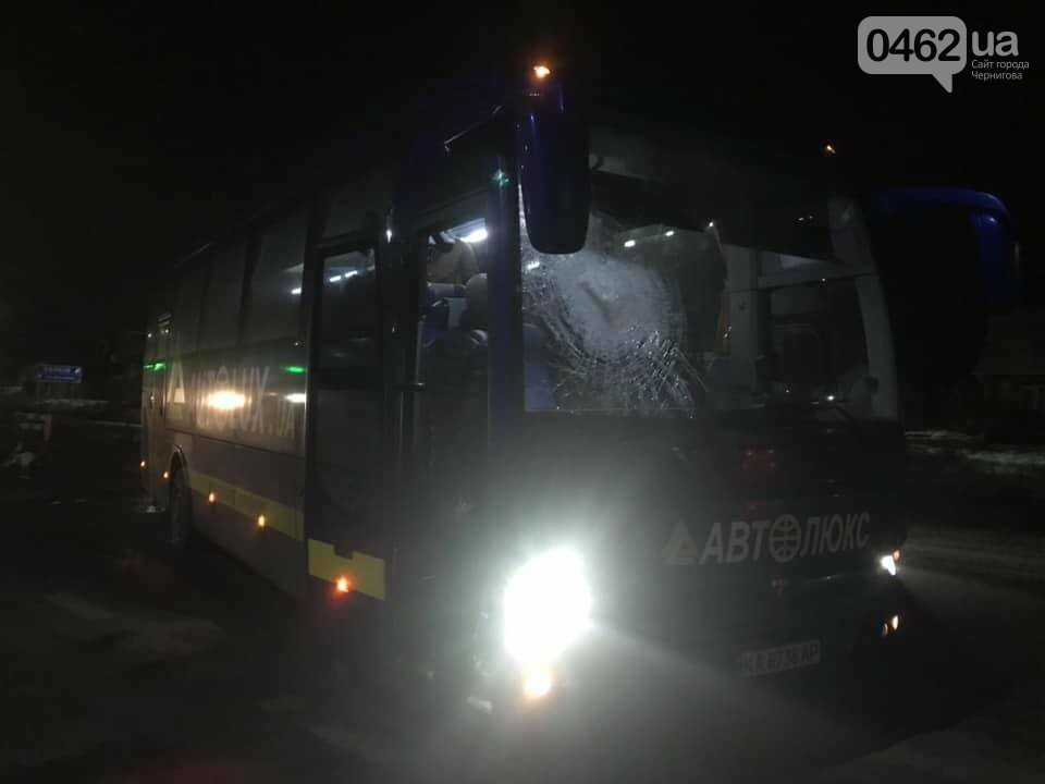 Другий за день напад на чернігівський автобус компанії «Автолюкс»