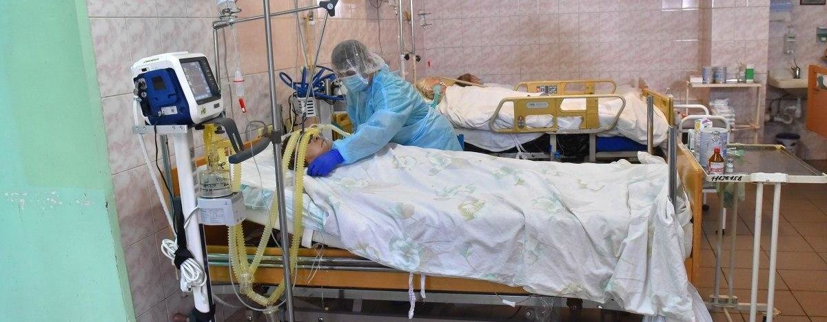 У трьох лікарнях Чернігівської області не лишилося вільних ліжок для хворих на коронавірус