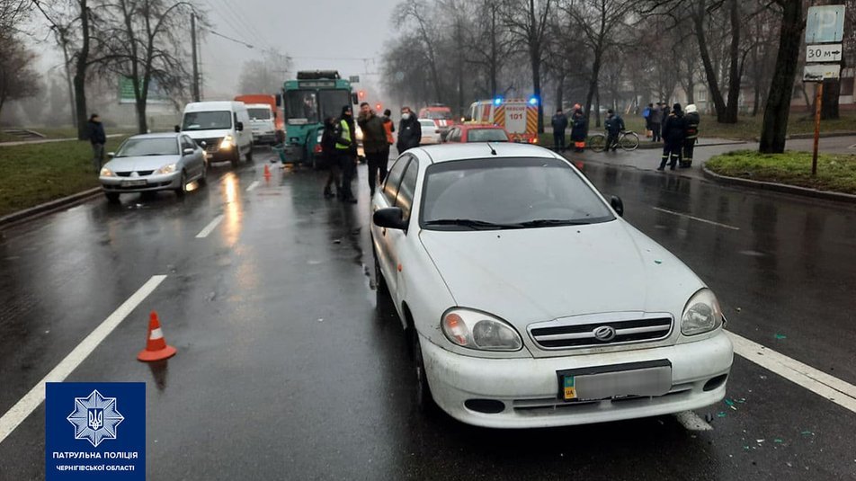 Винуватець потрійної ДТП біля Градецького у Чернігові був п’яний, як чіпок