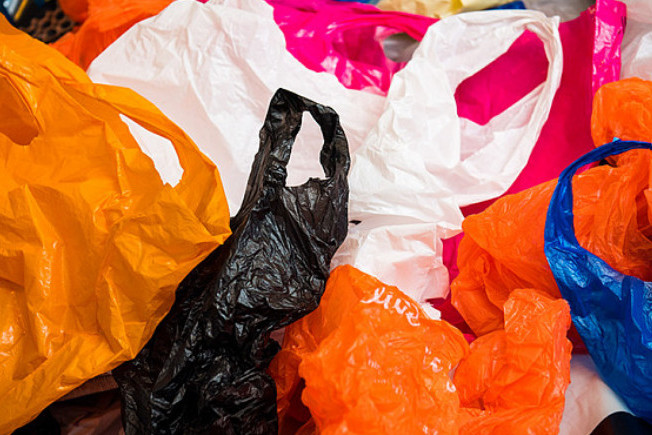 Законопроєкт про обмеження обігу пластикових пакетів готовий до розгляду у другому читанні