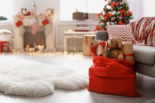 31 грудня чарівний Дідусь приноситиме подарунки додому чернігівським дітям