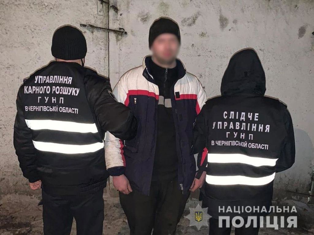 Радіатори, насос та запчастини: неподалік Чернігова пограбували підприємство