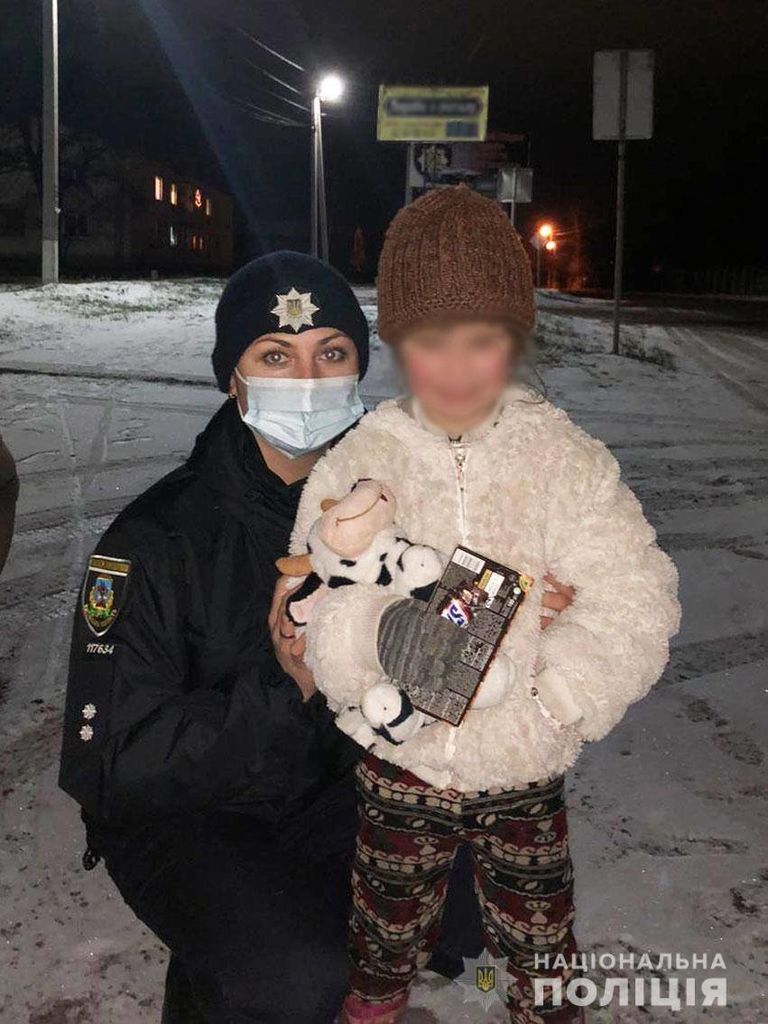 Шукали всім світом: поліцейські Чернігівщини знайшли 6-річну дівчинку, яка зникла кілька днів тому
