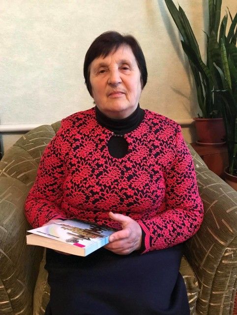 Таланти розкриваються на пенсії: творча справа корюківської поетеси