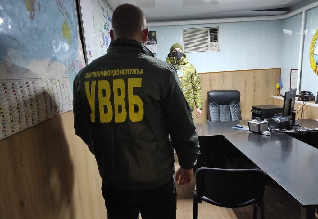 Гривні та рублі: росіянка намагалася підкупити чернігівських прикордонників