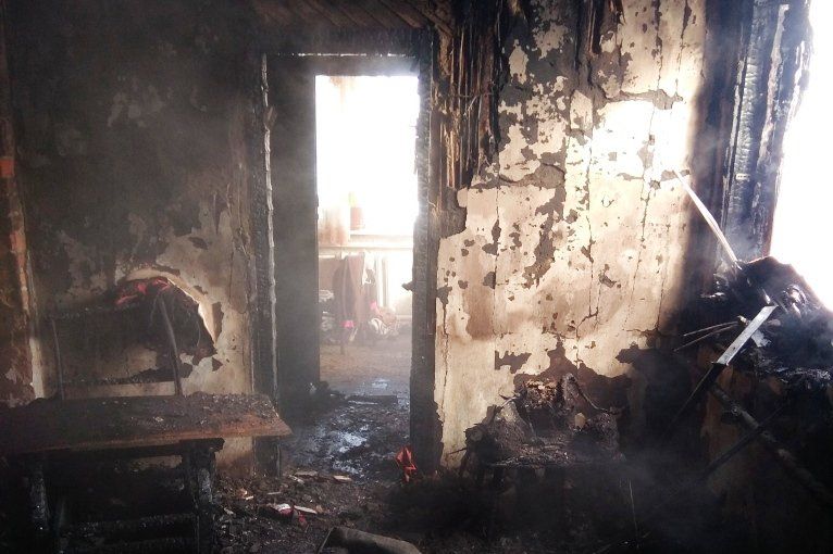 Жінка з опіками, чоловік уцілів: наслідки двох пожеж на Чернігівщині
