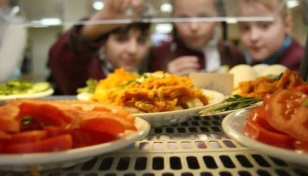 Харчування дітей в школах Чернігова здорожчає