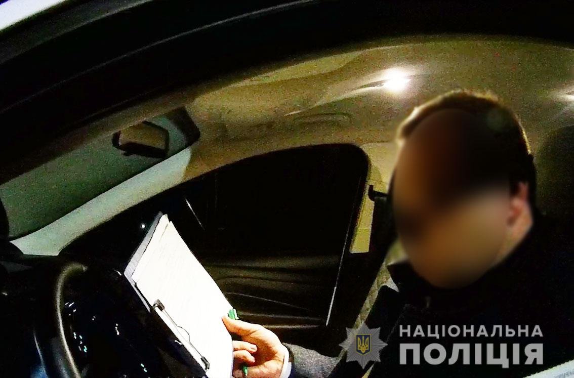 Тхнуло випивкою і язик заплітався: голова громади на Чернігівщині катався п'яним