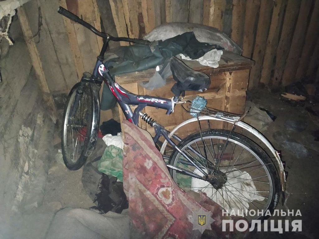 Ховав здобич піж ганчір’ям: викрадача велосипедів спіймали на Чернігівщині