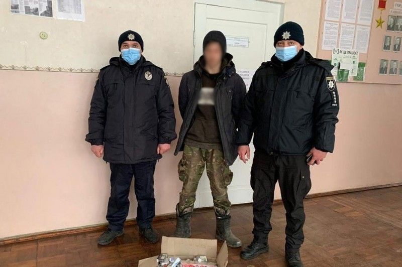 У Менській громаді обікрали магазин: поліція оперативно затримала зловмисників
