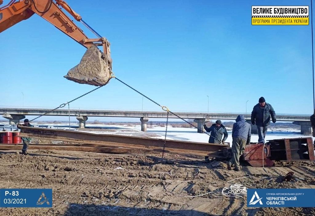 Для того аби відремонтувати міст через Снов на Чернігівщині почали зводити об’їзну дорогу