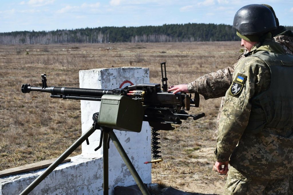 Вогневу підготовку вдосконалювали армійці-строковики на Чернігівщині