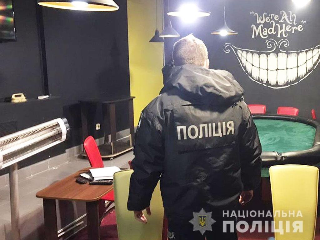 Підпільне казино виявили в центрі Чернігова: воно працювало на проспекті Перемоги