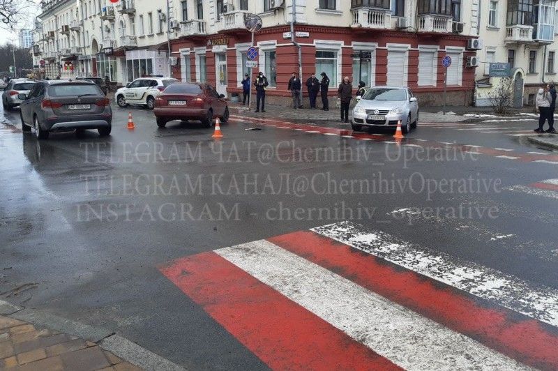 Ще одна ДТП на чернігівському перехресті (Фотофакт)