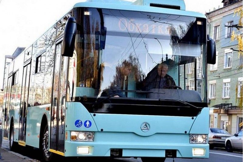 ЧТУ одержало два з чотирьох придбаних цього року тролейбусів і перевіряє третій