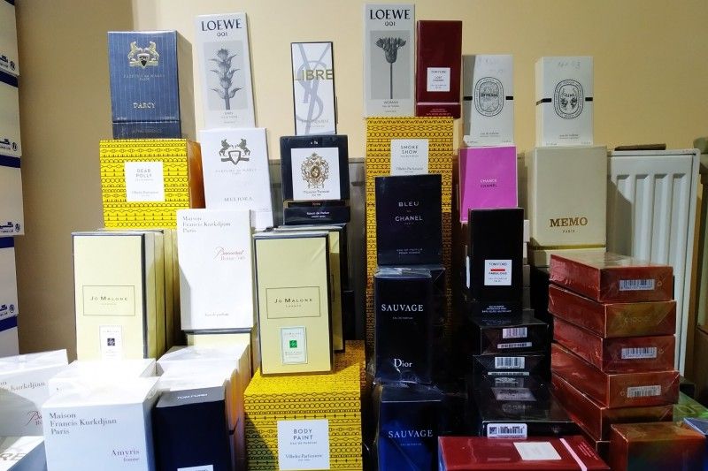 Чернігівські митники вилучили на кордоні парфумерію на понад 400 тисяч гривень