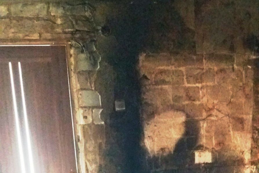 Двоє дорослих і дитина опинилися в палаючому будинку неподалік Чернігова