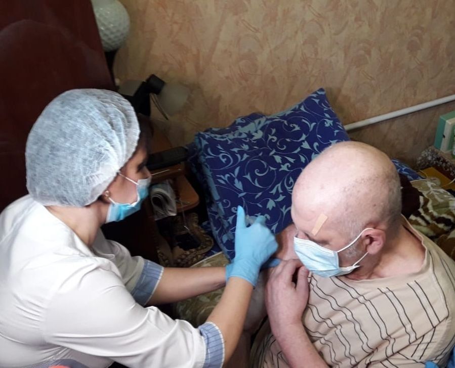 Щеплення китайською вакциною від коронавірусу CoronaVac розпочали у Чернігові