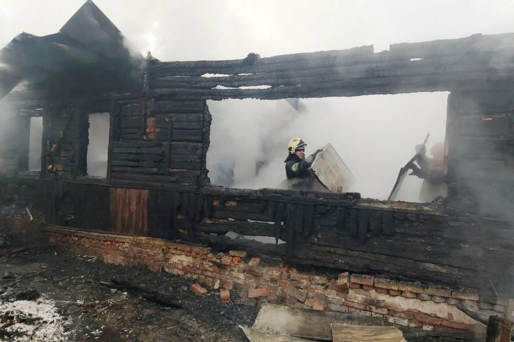 Тіло знайшли під завалами: одна людина загинула, а інша обгоріла в пожежах на Чернігівщині