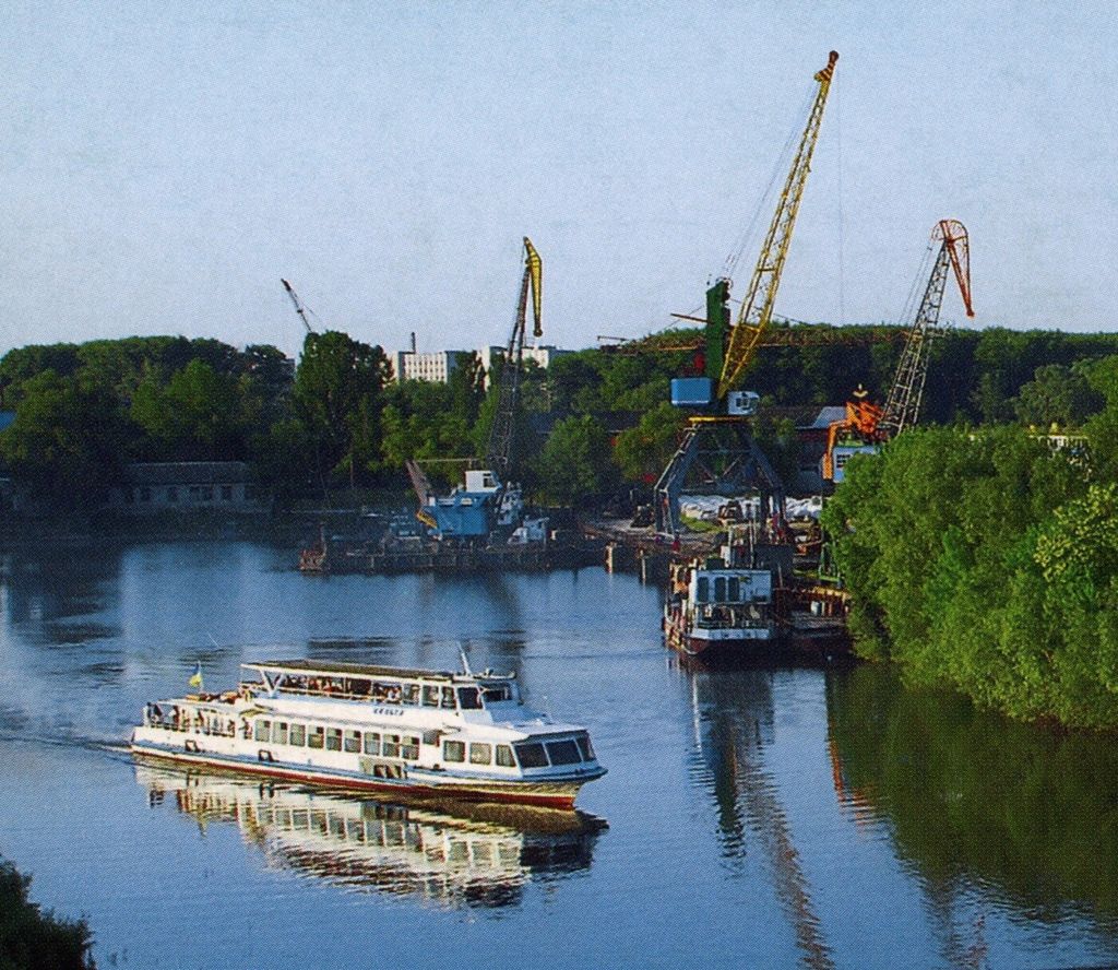 Чернігівський історик пропонує створити на теплоході «Казбек» музей судноплавства