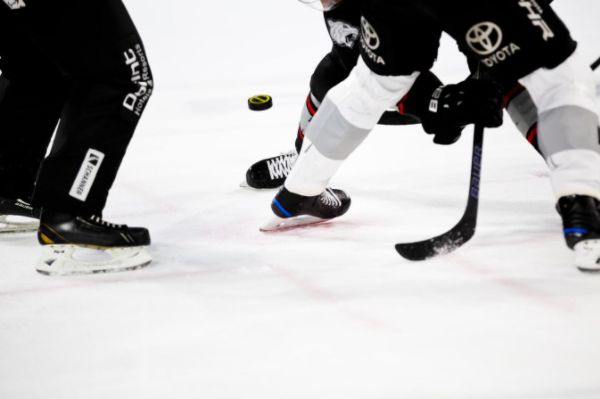 Перенос финала НХЛ и чемпионат мира по хоккею: главные новости