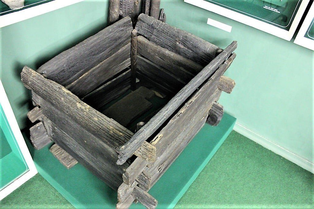 Зруб криниці збудованої 1000 років тому можна побачити у Чернігові