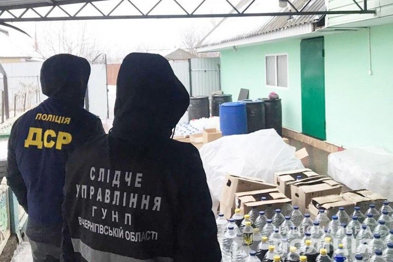На Чернігівщині судитимуть торговця фальсифікованих алкоголю та цигарок