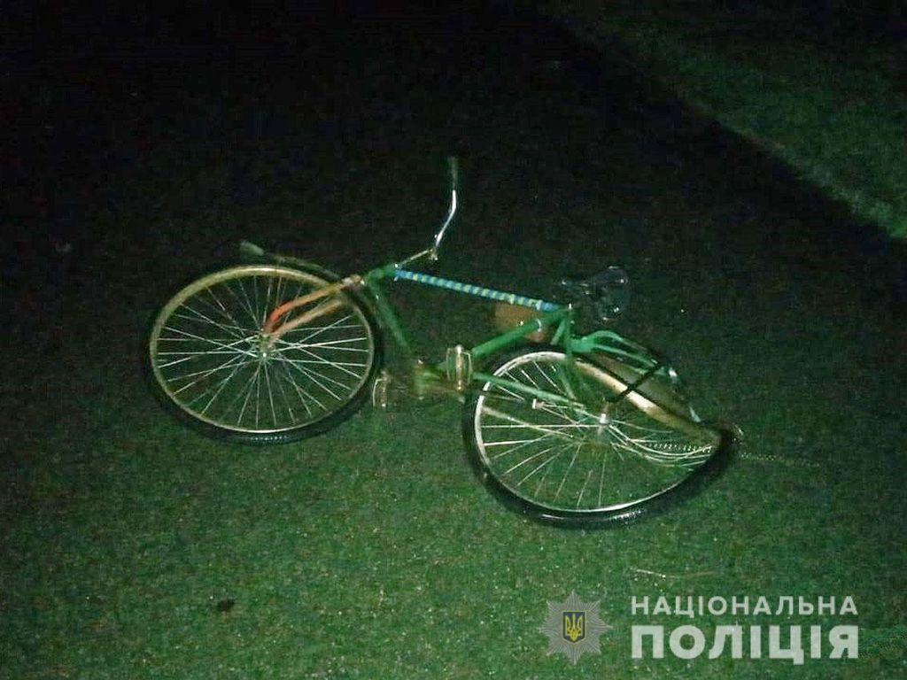 Фура збила двох велосипедисток на Чернігівщині: водія затримали