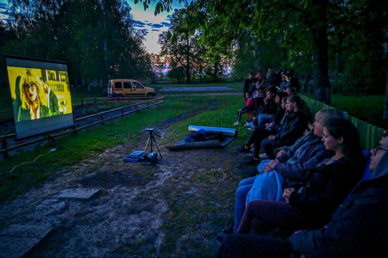 У селах на Чернігівщині безкоштовно показують кіно