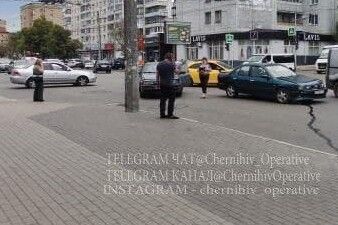 ДТП на чернігівському перехресті (Фотофакт)