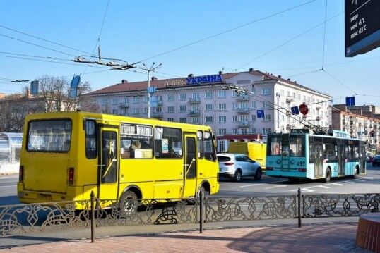 Жителі Чернігівщини більше користуються маршрутками, ніж тролейбусами