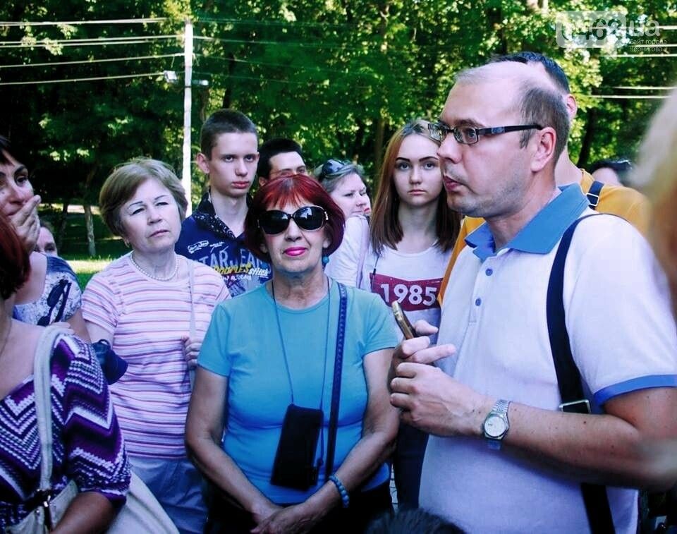 Туристи та екскурсоводи оцінять: у Чернігові хочуть зробити з десяток зупинок для туристичних автобусів