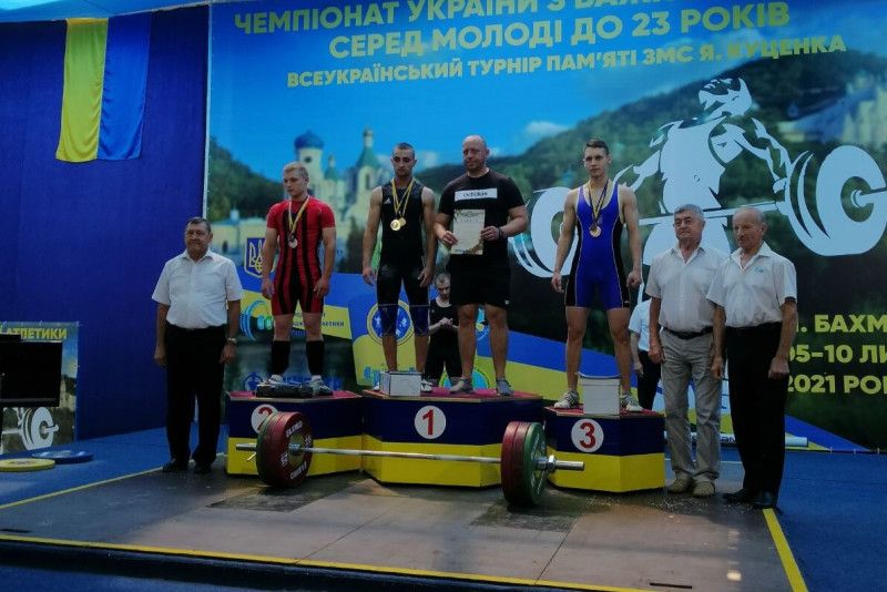 Чернігівські важкоатлети здобули 5 медалей на всеукраїнських змаганнях
