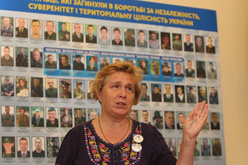 В Чернігові відкрили стенди воїнам, які загинули за Україну (Фото)