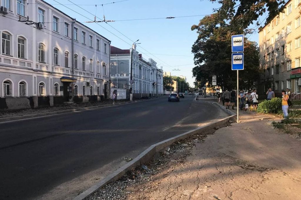 Вулиця Шевченка. Ремонт тротуарів (СВІЖІ ФОТО)