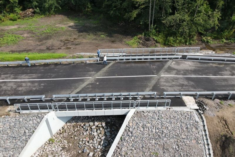 Велике будівництво: у Сновській громаді завершується капітальний ремонт мосту