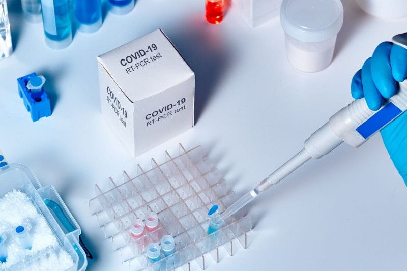 За минулу добу в Україні виявлено 890 нових випадків коронавірусу