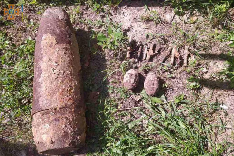На Чернігівщині «чорні археологи» знайшли вибухівку