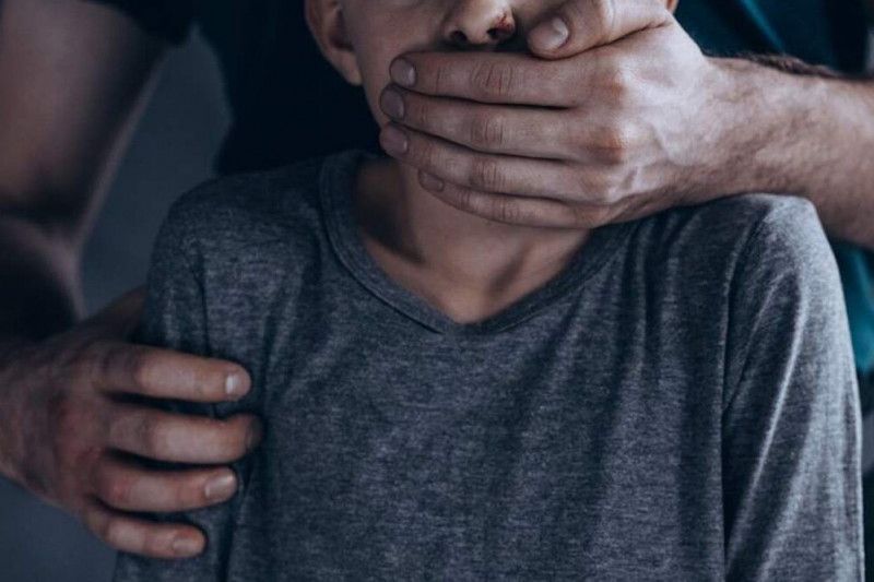 Жителя Чернігівщини, який намагався зґвалтувати 7-річного хлопчика, засуджено до 10 років ув’язнення