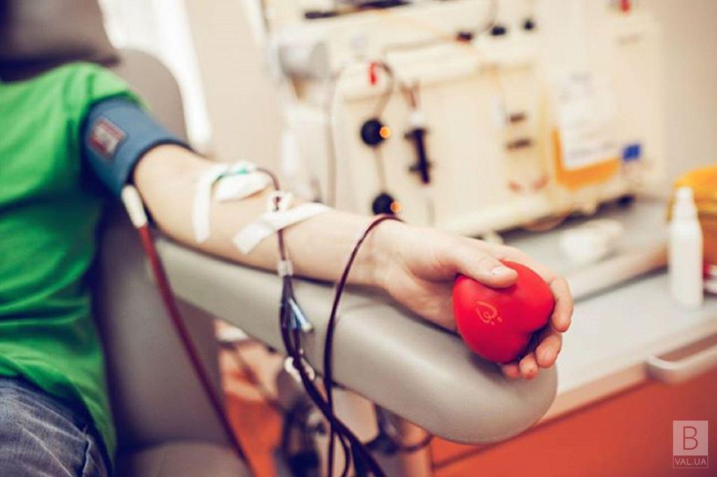 Потрібна друга група: чернігівський банк крові розшукує донорів