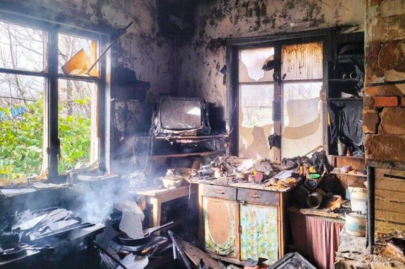 На Чернігівщині під час пожежі у власному будинку загинув чоловік