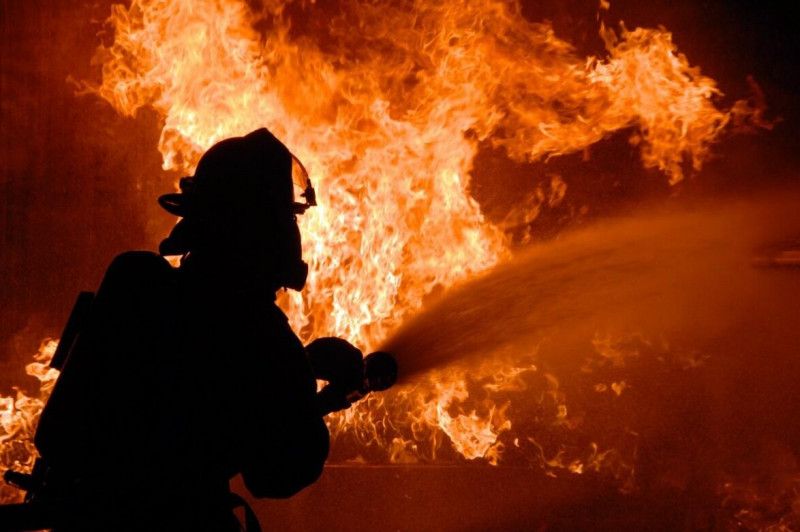 За добу в Чернігові сталися дві пожежі