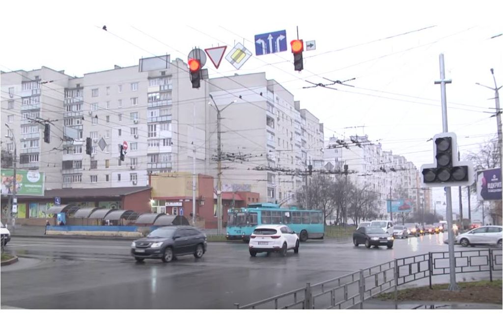На двох перехрестях Чернігова з’явилися нові світлофори. ФОТО