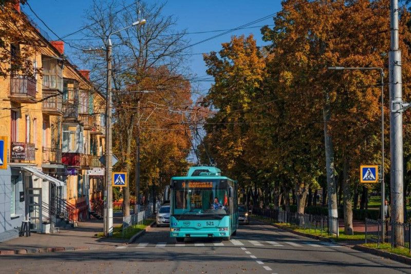 57 років тому на дороги Чернігова виїхали перші тролейбуси