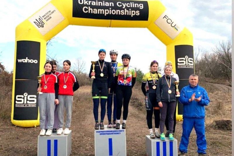 Велосипедисти Чернігівщини вибороли низку нагород в естафетній гонці