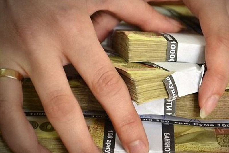 Шахрайка з Городні обібрала чернігівських пенсіонерів майже на 250 тисяч гривень