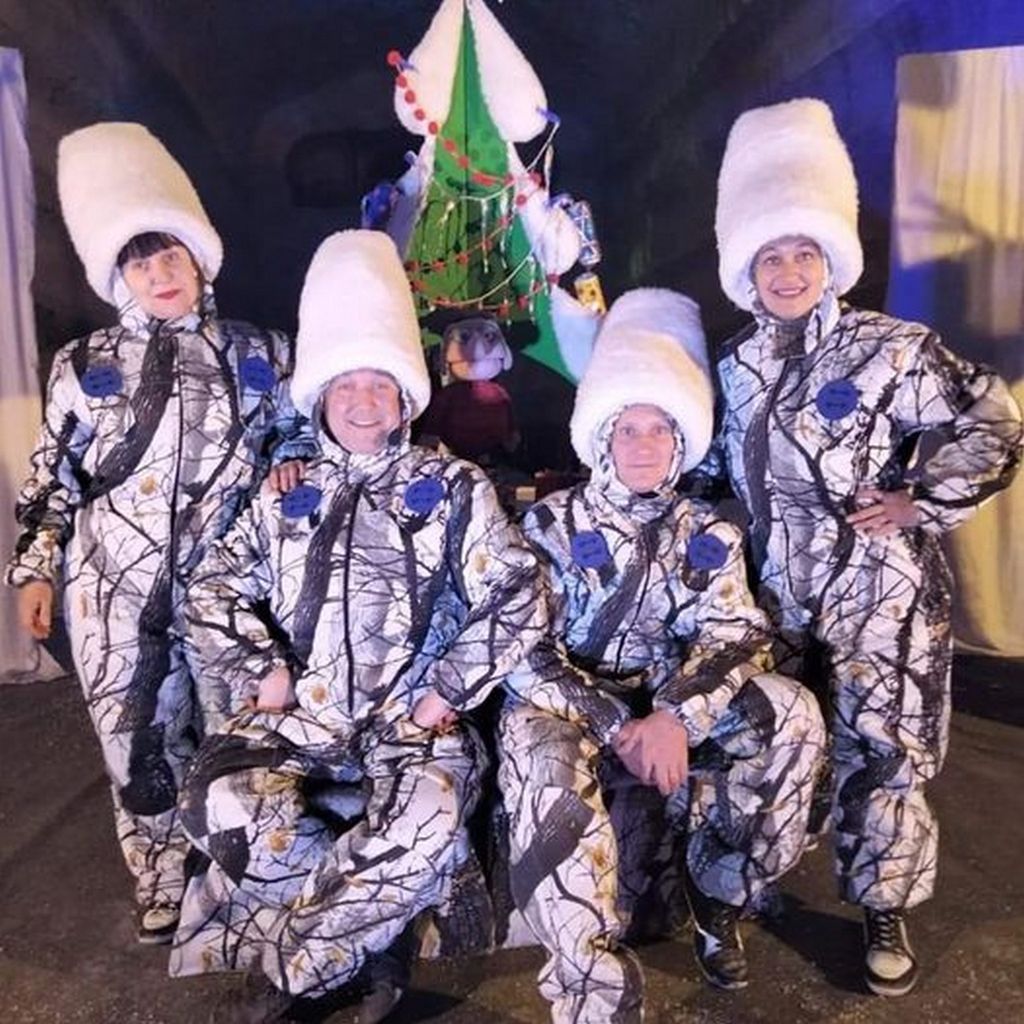 «Різдвяний караван казок»: чернігівські лялькарі подарували свято дітям з прифронтових територій. ФОТО